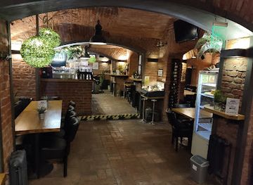 poland/szczecin-lagoon/bar/ceglana