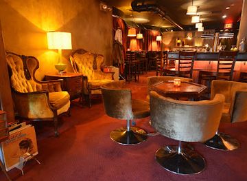 california/hollywood/bar/sunset-vinyl