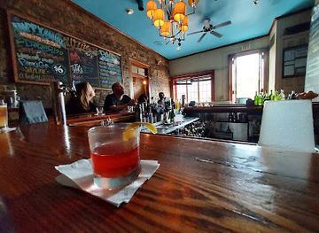 louisiana/lake-borgne/bar/bar-tonique