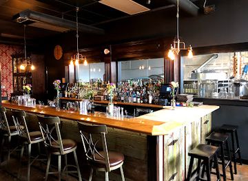 ohio/southeast-ohio/bar/van-buren-room