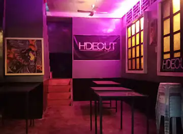 HideOut Bar And Grill