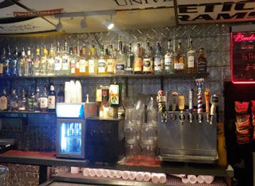 kansas/wichita/bar/the-field-house