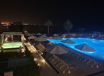 oman/muscat/bar/duke-s