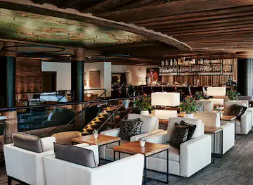 The Alpina Lounge & Bar