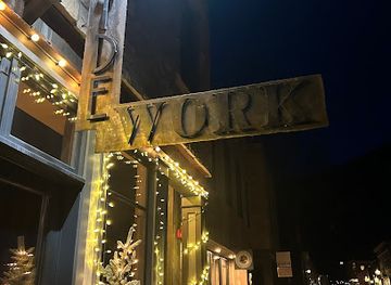 colorado/telluride/bar/side-work-restaurant