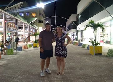 colombia/san-andres-island/bar/blue-deep