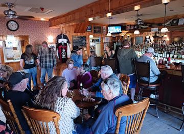 arizona/huachuca-mountains/bar/four-deuces-saloon