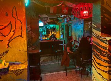 mexico/guanajuato/bar/bar-fly