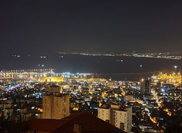 israel/haifa/bat-galim/bar/charliebar