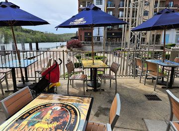 missouri/branson/bar/landshark-bar-grill-branson