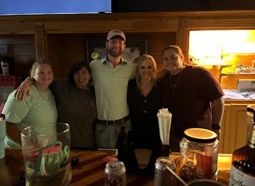 mississippi/greenwood/bar/the-blue-magnolia