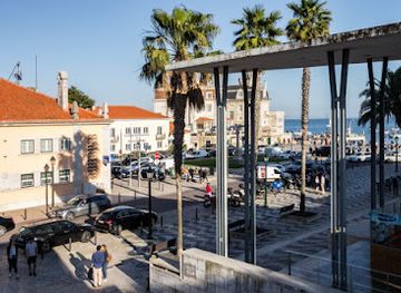 portugal/cascais/bar/cbh-terrace-bar