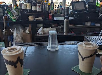 new-york/montauk/bar/marlena-s-pack-out