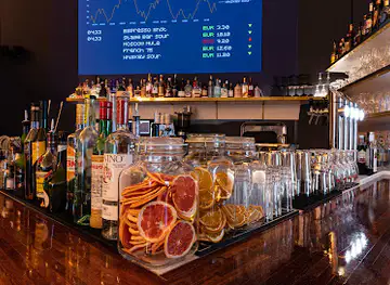 STAGE BAR