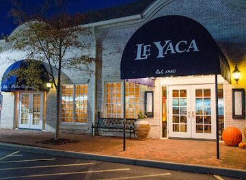 virginia/historic-triangle/bar/le-yaca-french-restaurant
