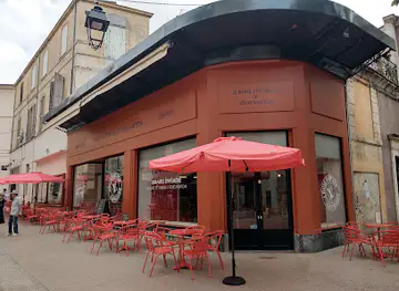 Le Buste et l'oreille - Bar à vin et Librairie