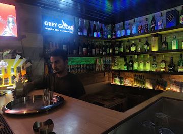 india/the-himalayas/bar/midway-bar-and-restaurant