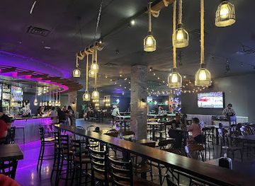 texas/irving/bar/hangout-restaurant-sports-club