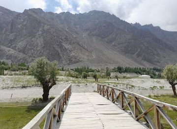 pakistan/fairy-meadows/bar/food-street-apixoq