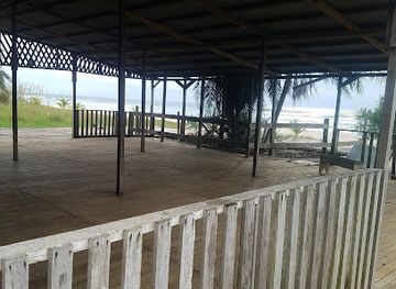 gabon/nyanga-province/bar/night-club-le-mayombe