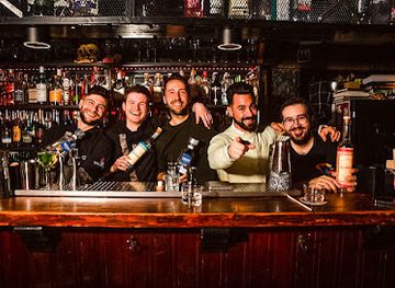 spain/andalusia/bar/renard-cocktail-club