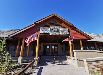 montana/yellowstone-national-park/bar/old-faithful-general-store-grill