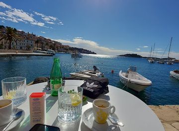 croatia/hvar-island/bar/nautica-bar