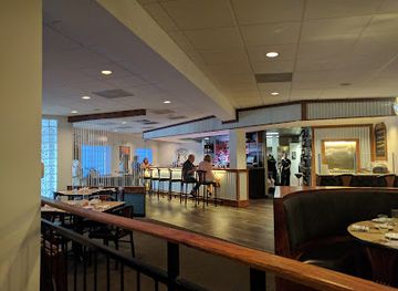 delaware/killens-pond-state-park/bar/cool-springs-fish-bar-restaurant