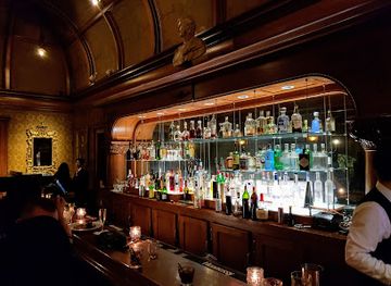 michigan/detroit/new-center/bar/the-ghostbar-at-the-whitney