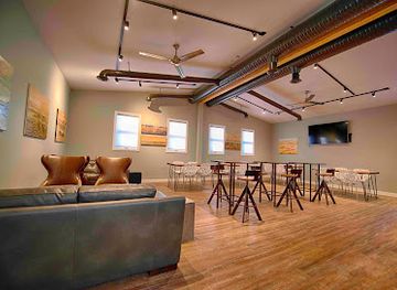 canada/nunavut/bar/kuugaq-cafe