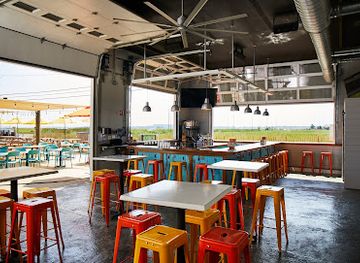 massachusetts/newburyport/bar/sunset-club-plum-island