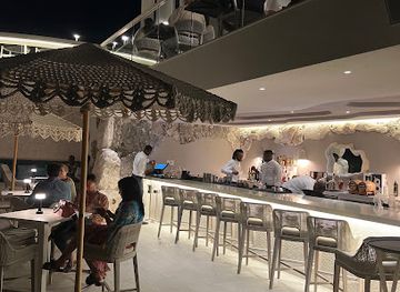 turks-and-caicos-islands/west-caicos/bar/cave-bar