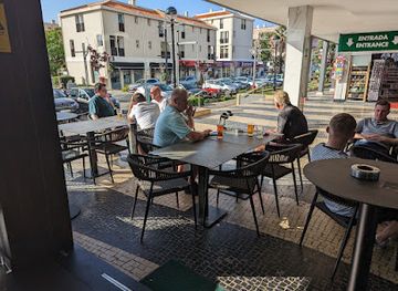 portugal/vilamoura/bar/lizzy-s-bar