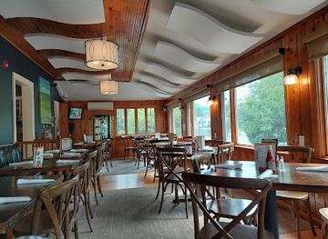 massachusetts/mohawk-trail-state-forest/bar/trail-house-kitchen-bar