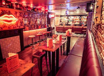 united-kingdom/london/camden-town/bar/simmons-bar-camden-town