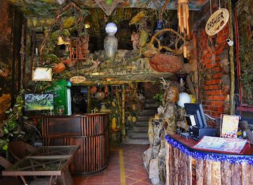 vietnam/dalat/tuyen-lam-lake/bar/100-roof-bar