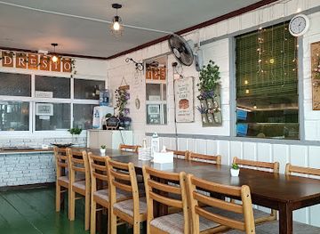 brunei/kampong-ayer/bar/adresto