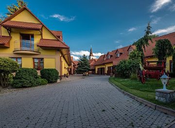 slovakia/tekov/bar/ranc-u-bobiho