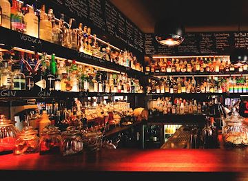 germany/cologne/altstadt-sud/bar/iron-cocktail-lounge