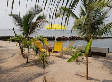 gabon/coastal-plains/bar/marina-social-beach