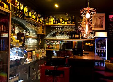 croatia/zagreb/kaptol/bar/rakhia-bar