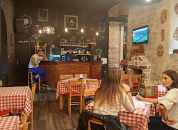 montenegro/bay-of-kotor/bar/mojakafanica-kotor