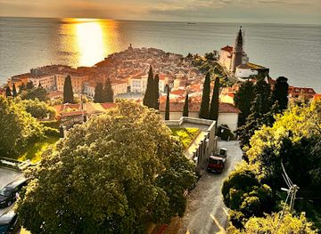 slovenia/piran/bar/bar-pod-obzidjem