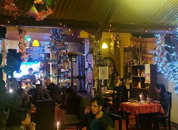 bolivia/copacabana/bar/restaurant-bar-bek