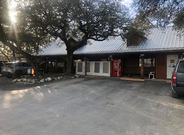 texas/lost-maples-state-natural-area/bar/lost-maples-country-store