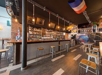 france/marseille/la-joliette/bar/the-f-pub