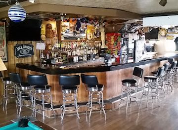 wisconsin/kettle-moraine-state-forest/bar/nowhere-pub