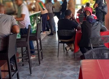 sint-maarten/cole-bay/bar/la-bomba-bar-restaurant