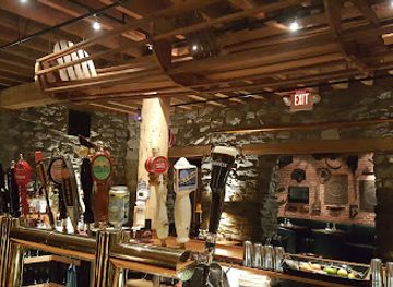 pennsylvania/pennsylvania-dutch-country/bar/cork-cap-restaurant