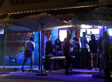 mozambique/maputo-province/bar/mangueiras-bar